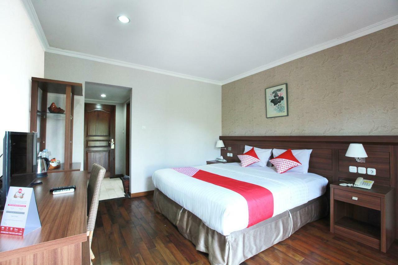 Oyo 510 Wisma Joglo Hotel Bandung Kültér fotó